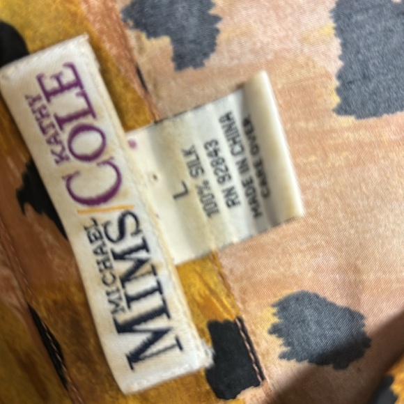 Michael Mims Kathy Cole Size L 100% Washable Silk Animal 🦒 Print blouse - Picture 8 of 10